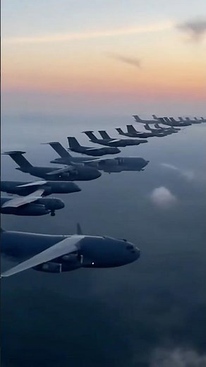 The Most Breathtaking Military Parachute Exercise Ever Filmed!