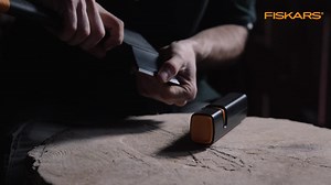 Fiskars-How to sharpen an axe