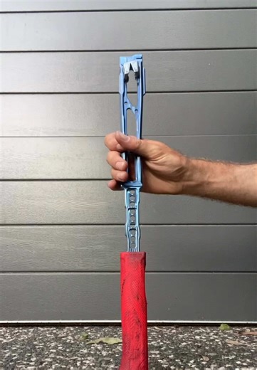 Crafting the Ultimate Titanium Hammer: Kinetic Customs