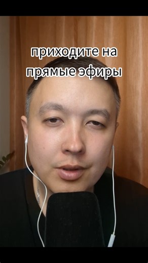 We sing songs and chat with you during live broadcasts. Come join us.