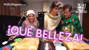 WE MAKE A CHRISTMAS CAKE | FACE CAKE CHALLENGE