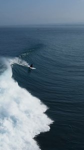 A long and smooth wall, somewhere in Indo. #surfing #surf #bali #indonesia #globalzoo | Global Zoo - Surf Content