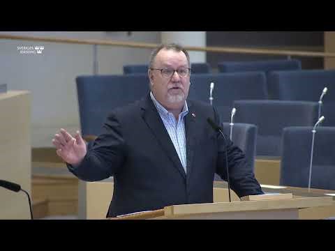 Socialdemokraterna stödjer Islamic Relief