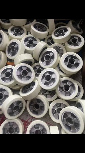 W&Z Casters Munufacturing Factory（Contact Candy at 86-18128982216 or email me at dzcaster@dzcaster.com）