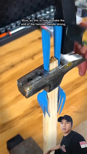 How to make a hammer handle so it's strong and doesn't come off easily #tutorials #diy #woodworking #cuttingskils #fabrication #fyp #reels #viral | Nandang Kreator