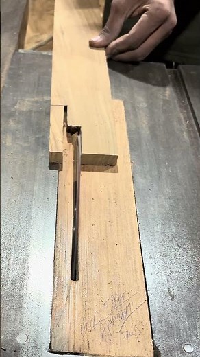 This is how to cut a perfect piece ofwood using a miter saw.#carpentry