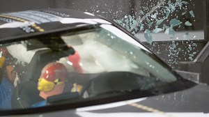 #ICYMI | Only a few cars from the midsize cars group performed well in the most recent round of updated side crash tests. Read more : https://go.iihs.org/news-midsize-cars-side Three vehicles – the 2022 Toyota Camry, Chevrolet Malibu and Nissan Altima – came up short with poor ratings in the new test. | Insurance Institute for Highway Safety