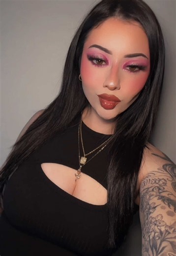 Blend Bunny Cosmetics makeup blends artistry look