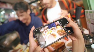 Macao, the paradise of foodies! You can discover the world of gastronomy and experience unlimited tastes in Macao. #macao #tiktokmacao #tiktoktravel #discovermacao #macau #tiktokmacau #macaulife