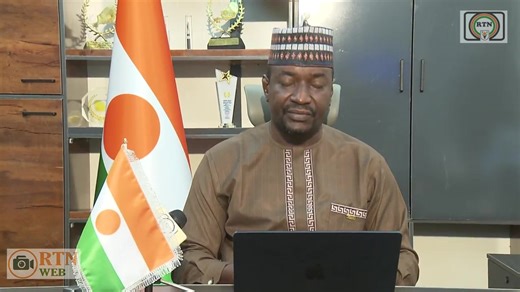 #RTN-#INFO : A l’occasion de la célébration de la Journée Nationale de la Liberté de la Presse, le dimanche 30 novembre 2025, le Ministre de la Communication et des Nouvelles Technologies de l'Information, Adji Ali Salatou, a livré un message. Dans celui-ci, le Ministre a rendu un hommage mérité, aux femmes et aux hommes des médias qui chaque jour, affrontent des défis multiples dans l'exercice de leurs fonctions. Il a également indiqué que la liberté de la presse, est un droit garanti par la lo