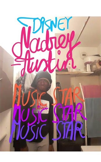 Quelle chanson Nadrey-Austin interprète-t-il?