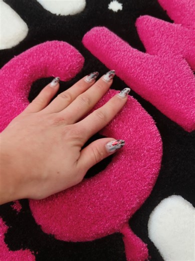 Wait for the result 😈😈 Tufted Rug Making Process 💫 Available for order in several sizes 💌 #tufting #customrug #tuftedrugs