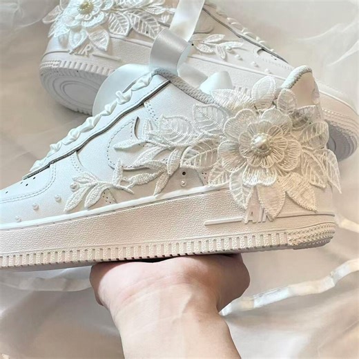 Floral Lace Bridal Sneakers, Embroidered Wedding Shoes, Personalized Bride Sneakers, Custom Name Wedding Shoes, Bridal Shower Gift.
