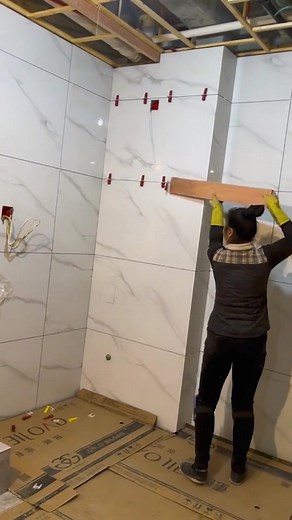 How to Install Wooden Planks on Walls