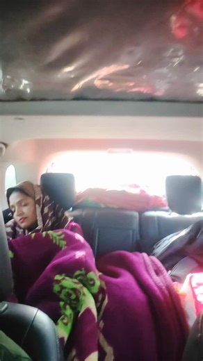 Rakhi rana on Instagram: "बस नींद पूरी नहीं होती।#viralreels #comment #instalike #like4like #flollowers"