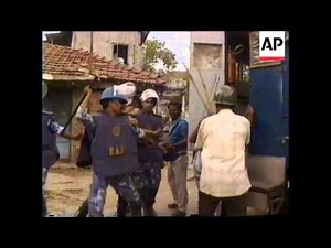 INDIA: CALCUTTA: FOUR KILLED IN CLASHES BETWEEN MUSLIMS AND HINDUS