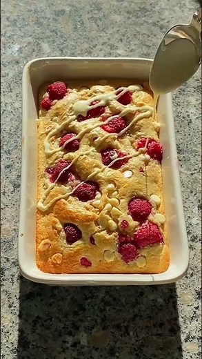white choc & raspberry baked oats