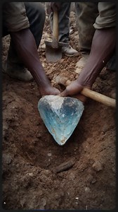 The "Sky Stones" of Sierra Leone: A Mysterious Blue Stone with Extraterrestrial Origins? | Strange Mysteries