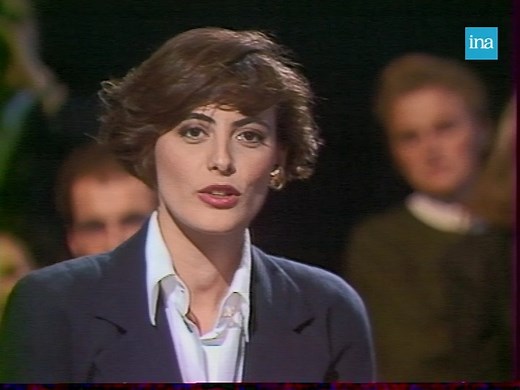 👗MODE NOSTALGIQUE 🧥 «L'image d'André Malraux est aussi à la mode que celle de James Dean.» En 1988, la créatrice Ines de la Fressange parle de l'auto-critique française, de la mode en France et des tendances qui sont selon elle empreintes de nostalgie. | INA