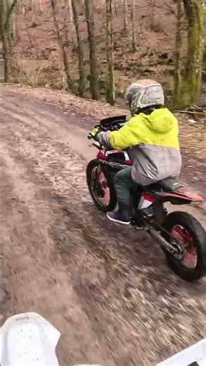 Jel želite moto vlogove?😀 #saurusgang #funny