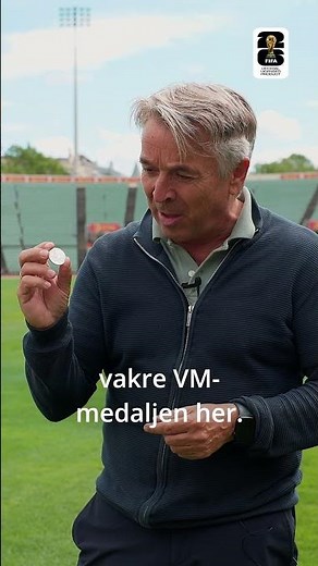 Et minne som Mini Jakobsen vil ta vare på! We Are Norway offisiell 2026 fotball-VM minnemedalje