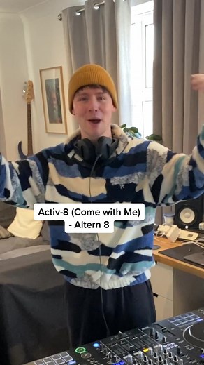 3 nineties rave classics PART 6 - check out the full playlist below ⬇️ #90sraves #90sraver #ukrave #ukraver #britishrave #ravescene