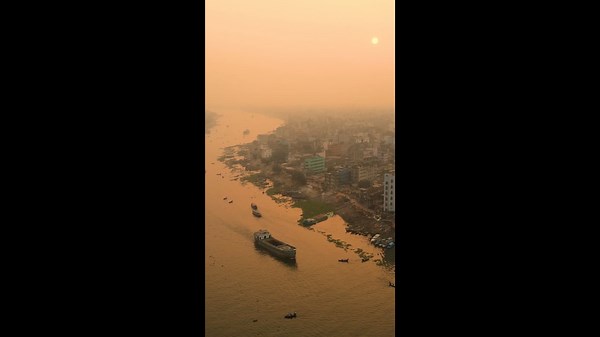 Drone's View: Visual Evidence of Widespread Air Pollution.