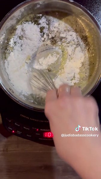 LOBSTAH MAC & CHEESE - Recipe on Substack: https://substack.com/@judisbadasscookery/note/c-83676309?r=4k01wz&utm_medium=ios&utm_source=notes-share-action #newyearseve #quickrecipes #EasyRecipes #EasyRecipe #newyearsevefood #newyearseverecipe #neeyearseverecipes #lobster #lobsterrecipes #lobsterrecipe #macandcheese #macandcheeserecipe #loadedmacandcheese