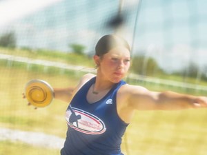 1Kg Discus. Competition Discus 1kg. Girls HS, Womens, College, Jr High, Masters. Orbit Low Spin Discus 73% Rim Weighted Steel Rim. Rated to 100 feet. Meets NCAA & NFHS Specs