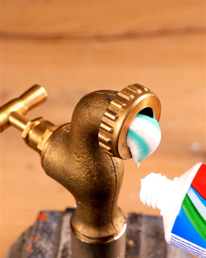 How to securely connect a faucet to pipes🛠️