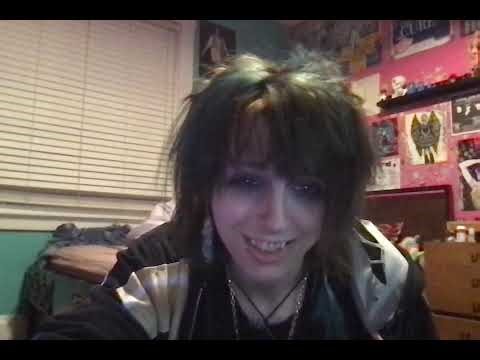 quick little vlogy vlog (OH MY GOD GIANT EXPLOSION THAT MAKES YOU CLICK THIS VIDEO!!?!?!?!?!?!?!?!)