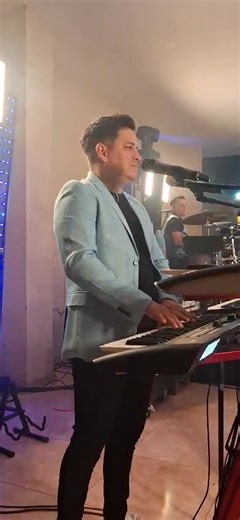 Nuestro Ramón Ayala 😂❤️🫶 #nativosmusical #ramonayala #acordeon #teclado #musicaenvivo @Kechus Olivares Vazquez @alexxolivaresoficial @Javier Adrian Olivares Vazquez @Jonathan Fernando Olivares @Alberto Vazquez