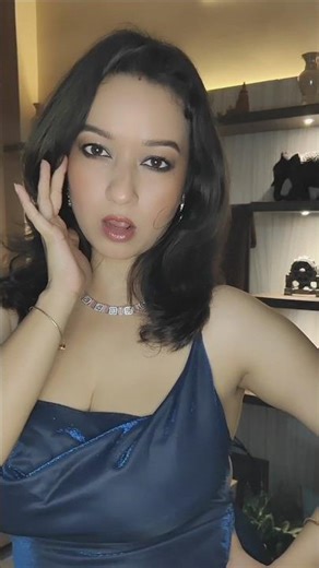 Unbelievable pigment for Under ₹650! Coloressence eyeshadows honest review & swatches. #review