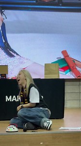 37K views · 1.5K reactions | Moonbyul momentos antes de la tragedia: No soy pervertida 廊//️ El detector de mentiras: **  No soy una pervertida  ¿Ehhh?  No soy pervertida  Ayyyyy~ (*sí claro*)  Es solo un concepto (3 Doritos después: *嵐*) ..........  JAY / @/jaysnim  Fansign adicional de Makestar - 24/03/24 #Mamamoo #Moonbyul -✨ | El Rábano De Mamamoo | Facebook