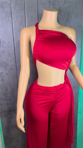 Blooming Luxe | Online Boutique | 🔍” Tangela “ Jumpsuit Now Available 🛍️ Sizes Available: Small-Medium-Large 🚚 Purchasing Options : • Pick Ups (free) • Delivery ( fee... | Instagram