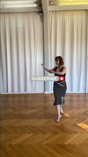 Tango Argentino 👉 Step of the day # 106 (Walking with woman's embellishment - "Marion" Miguel Calo)