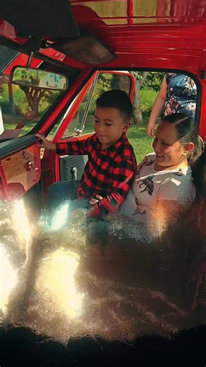 “La suerte es el puente entre la esperanza y los sueños; cuando una familia se une, no solo cambia una vida, cambia el destino de todos.” Att: AutoAmigo #familiaautoamigo #LaVidaPuedeCambiar #PuraEmoción #niñosfelices #AutoAmigo #sueñosymetas | Combos AutoAmigo