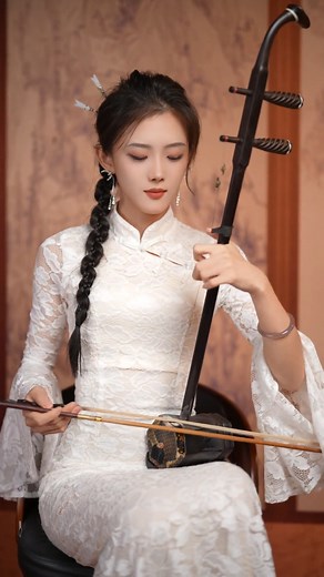116K views · 6.3K reactions | This is a traditional Chinese musical instrument Erhu, do you know the name of this music? Answer: Heart and soul.#hanfu #中国汉服 #hanfugirl #二胡 | Love.Chinese.music | Facebook