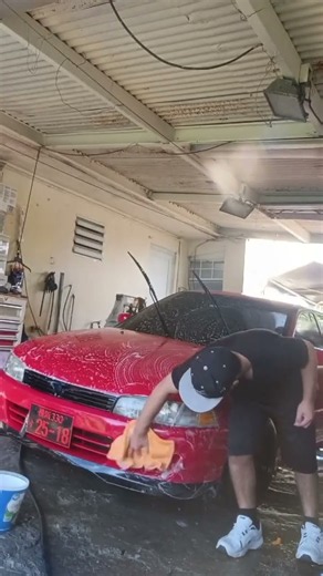 Lavando el carro de mi casa ✌️✌️✌️🇵🇷