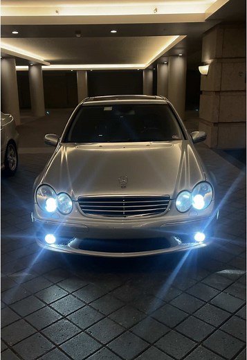 Mercedes C55 AMG vs C32 AMG: Performance Comparison