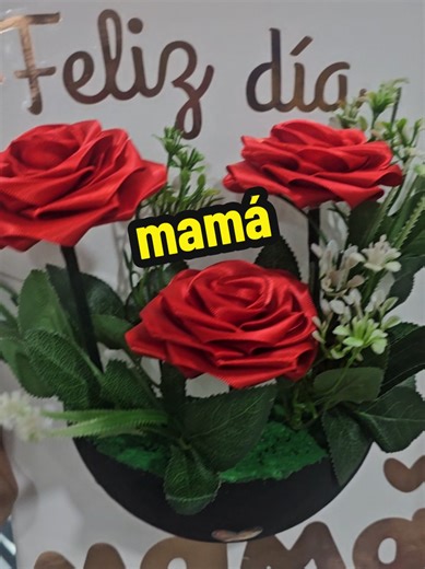 quieres un detalle lindo para mamá #mamá#arreglos #eternas #canvas#libreria