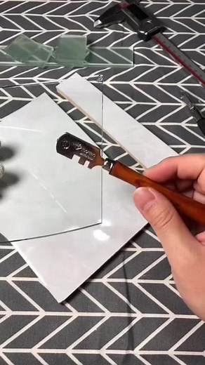 Six Wheels Glass Cutter for Cutting Ceramic Tiles