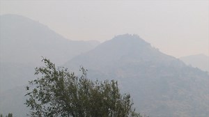 KERN RIVER VALLEY AIR QUALITY: Smoke filled the air in the Kern River Valley today as several brush fires continue to burn throughout the state. RAW VIDEO --> | KGET - TV 17 Bakersfield