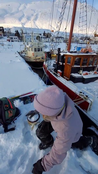 How to get off the boat...