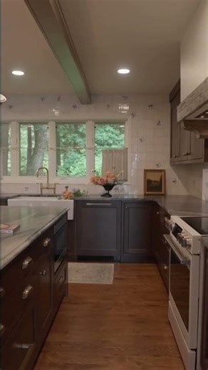 A cozy cottage kitchen #interiordesign