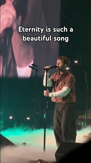 Alex Warren singing Eternity #alexwarren #concert #livemusic #findingfamily