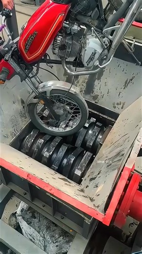 What to put in?#crusher #shredder #shreddermachine #shredding #asmr | Relax Unwind