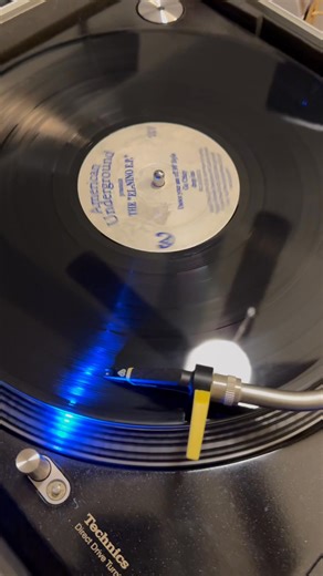 Dance Your Ass Off 98’ Style #highenergy #italohouse #italodisco #newbeat #djvictor1200 #housemusic #techno #makina #hardhouse | Dj Victor 1200