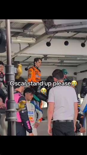 Honestly wasn’t even shocked to find out who he was looking at #landoscar #oscarpiastri #landonorris #formula1 #f1