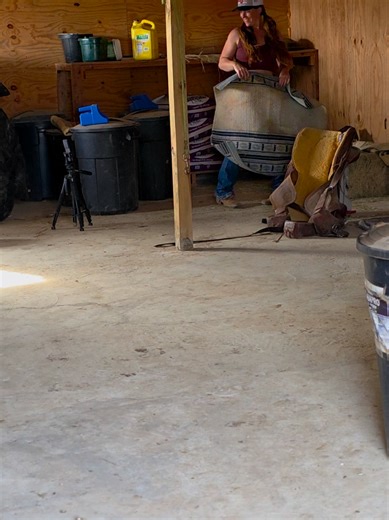 red.towballthief (@red.towballthief)’s videos with Country Blues Rock in D Minor - Velvet Orchestra